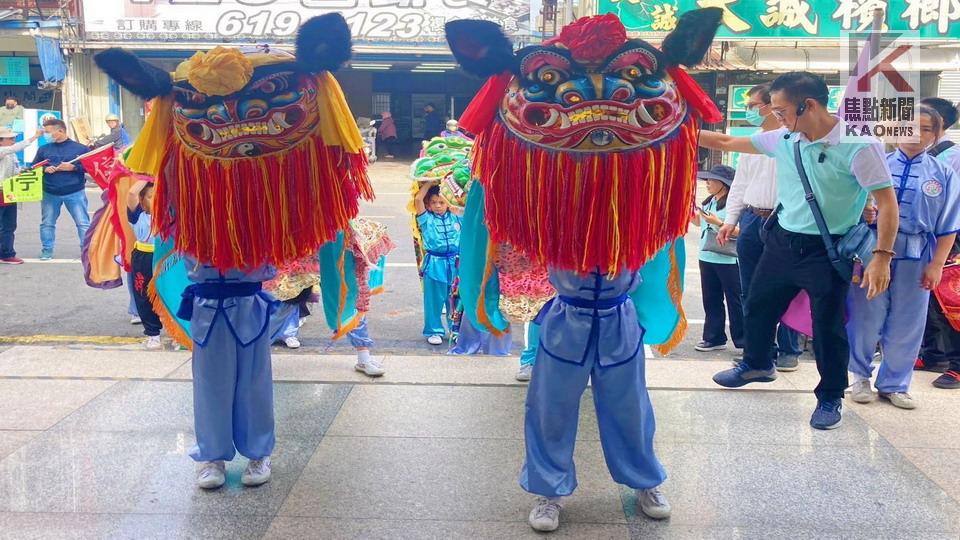 祥獅獻瑞　梓官戶所與民眾提前歡慶迎新年