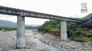 強化耐洪能力　六龜獅額頭大橋橋墩包覆鋼板升級